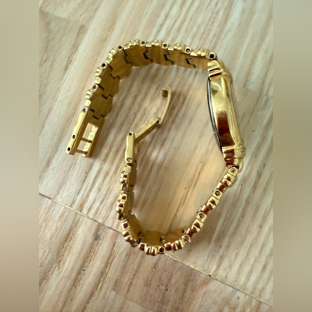 Vintage pulsar ladies oval gold tone dress watch NEW BATTERY - Picture 9 of 12